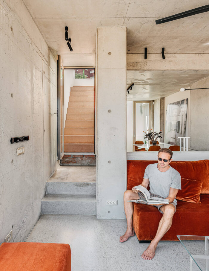 Poble-sec Concrete House, Barcelona